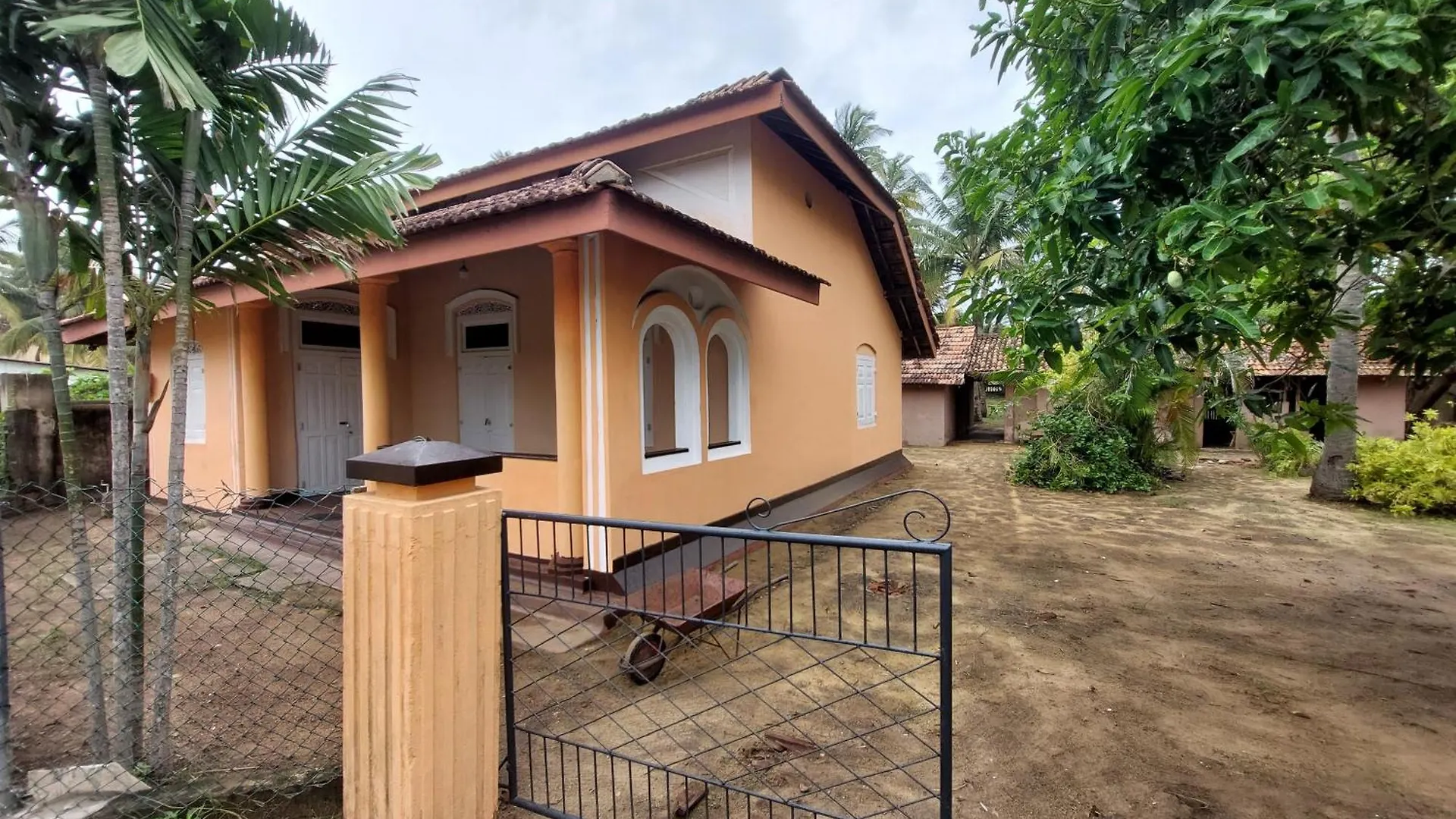 Holiday home Colonial Cottage Thalahena Negombo