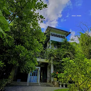 Ceylon Kingsmen Garden - Katunayake Hotel